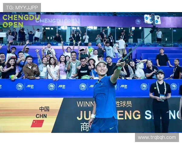 成都网球队协作创新引发热议助力网球运动发展新篇章